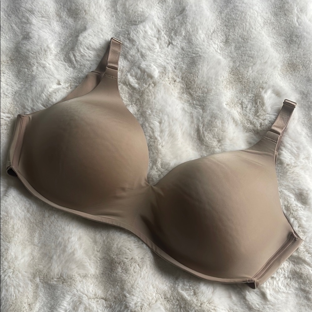 Soma Seamless Tan Bra Size 40DDD